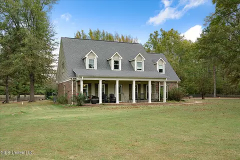 1550 Saint Paul Rd, Byhalia, MS 38611