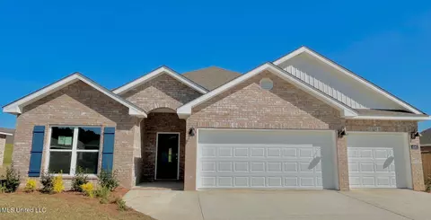 4961 Fern Dr, D'iberville, MS 39540