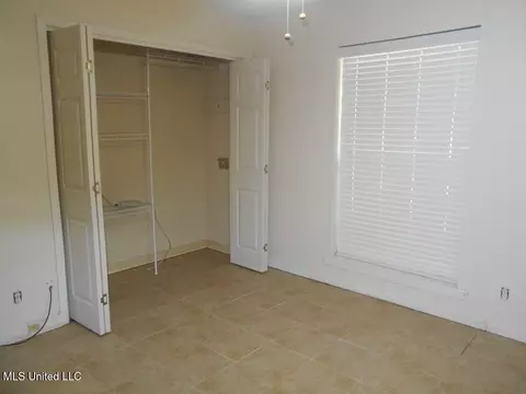 Bedroom - 115 Mansfield Dr, Natchez, MS 39120 photo 1 of 3