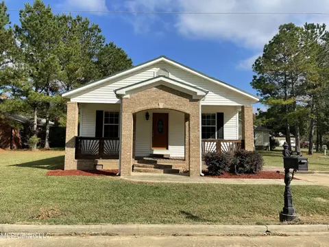 129 Alpine Dr, Starkville, MS 39759