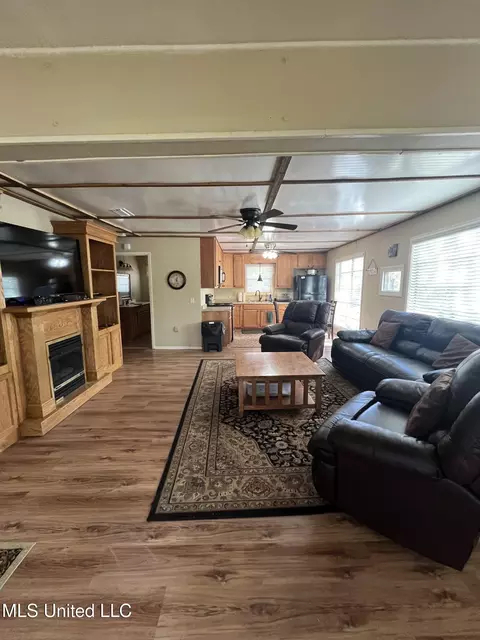 168 Beaver Dam Dr, Lucedale, MS 39452 photo 3