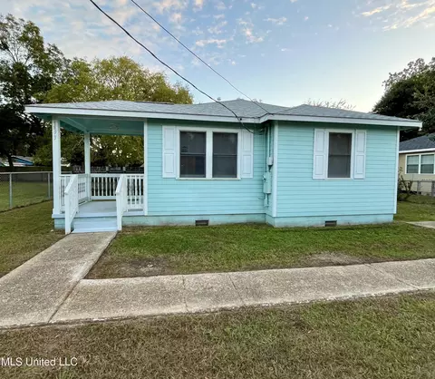 1893 Southern Ave, Biloxi, MS 39531