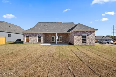 Exterior - 840 Glenwild Cir, Canton, MS 39046 photo 4 of 12