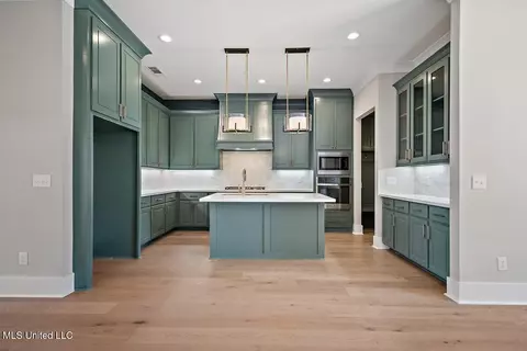 Kitchen - 840 Glenwild Cir, Canton, MS 39046 photo 1 of 5