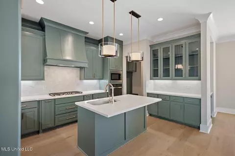 Kitchen - 840 Glenwild Cir, Canton, MS 39046 photo 2 of 5