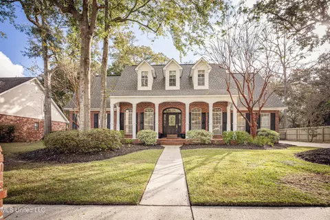 3607 Dijon Ave, Ocean Springs, MS 39564
