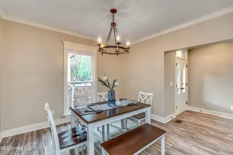 Dining - 503 Bay Pointe Cv, Brandon, MS 39047 photo 2 of 4