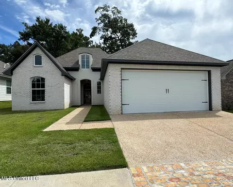 14 Ashburn Woods Ave, Natchez, MS 39120
