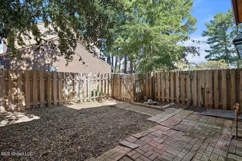 1255 E County Line Rd #F3, Jackson, MS 39211 photo 4