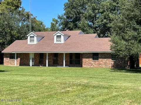 168 Twin Oaks Rd, Vidalia, LA 71373