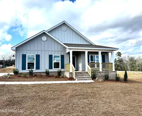 18400 Spring Hill Dr, Saucier, MS 39574