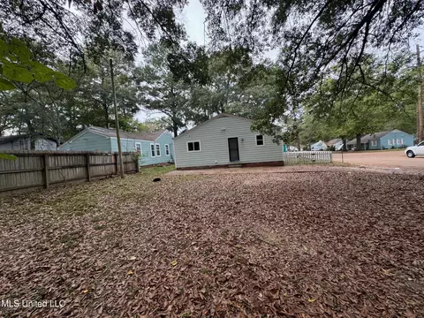Exterior - 3072 Downing St, Jackson, MS 39216 photo 8 of 8