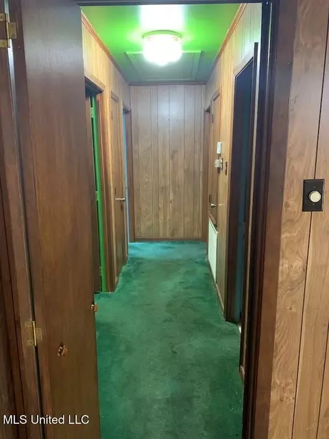 Entry Way - 108 Florida Dr, Natchez, MS 39120 photo 1 of 1