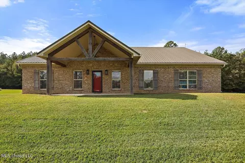 641 Barker Rd, Morton, MS 39117