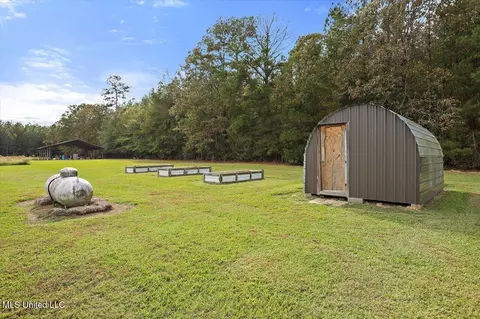 Exterior - 641 Barker Rd, Morton, MS 39117 photo 7 of 7