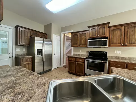 10010 Green Forest Dr, Hernando, MS 38632 photo 11