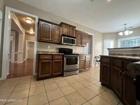 10010 Green Forest Dr, Hernando, MS 38632 photo 13