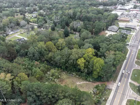 1 E Government St, Brandon, MS 39042 photo 8