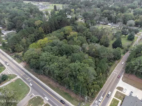 1 E Government St, Brandon, MS 39042 photo 11