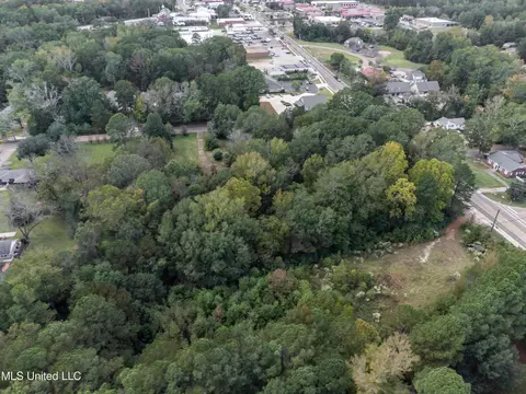 1 E Government St, Brandon, MS 39042 photo 7