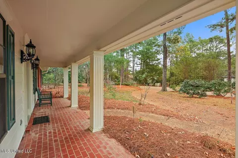Exterior - 107 Coachmans Rd, Madison, MS 39110 photo 4 of 13