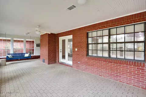 Exterior - 107 Coachmans Rd, Madison, MS 39110 photo 7 of 13