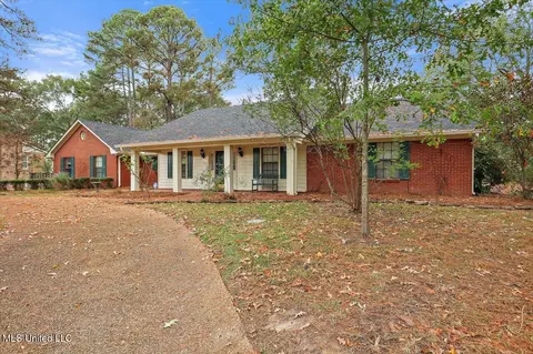 107 Coachmans Rd, Madison, MS 39110