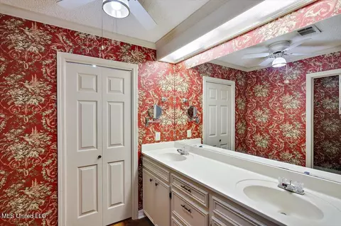 Bath - 107 Coachmans Rd, Madison, MS 39110 photo 1 of 4