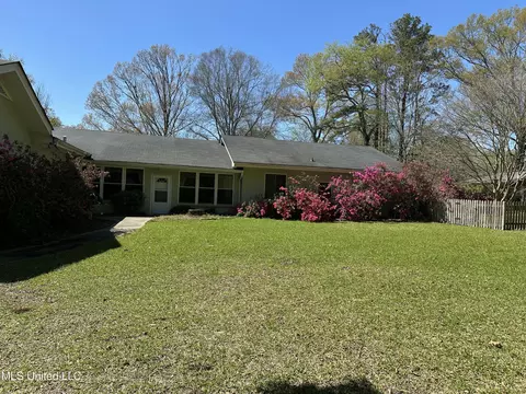 220 Lower Woodville Rd, Natchez, MS 39120