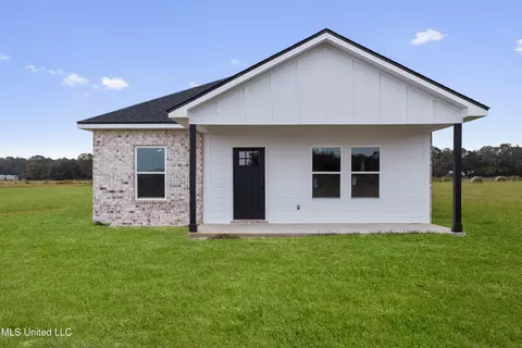 3179 Tannertown Rd, Lucedale, MS 39452