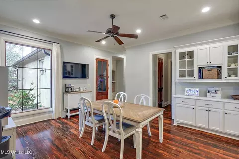 Dining - 409 Audubon Ct, Madison, MS 39110 photo 2 of 3