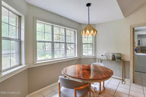 Dining - 405 Hemlock Dr, Flowood, MS 39232 photo 1 of 1