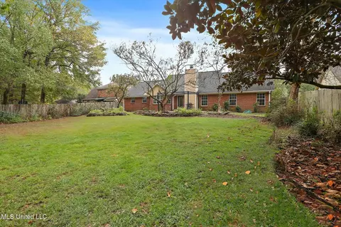 Exterior - 405 Hemlock Dr, Flowood, MS 39232 photo 4 of 4