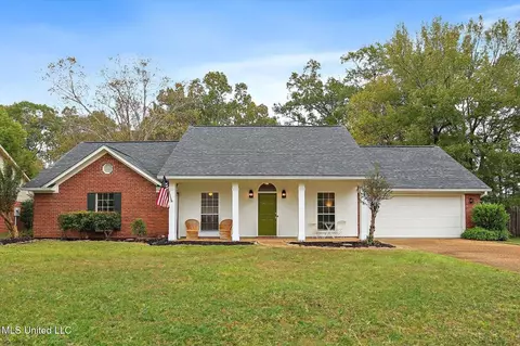405 Hemlock Dr, Flowood, MS 39232