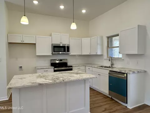 94 Todd Rd, Sumrall, MS 39482 photo 4