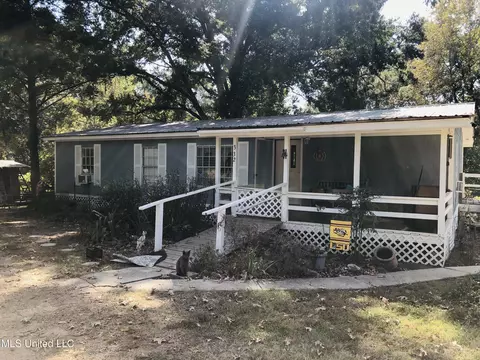 332 Foster Mound Rd, Natchez, MS 39120