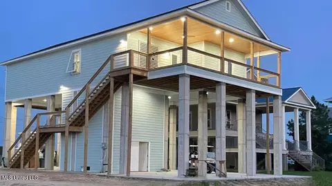 11027 Clleeves St, Bay Saint Louis, MS 39520