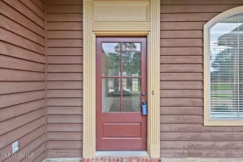 434 Pinebrook Cir, Brandon, MS 39047 photo 4