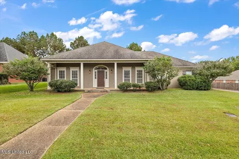 202 Park Ridge Dr, Brandon, MS 39042