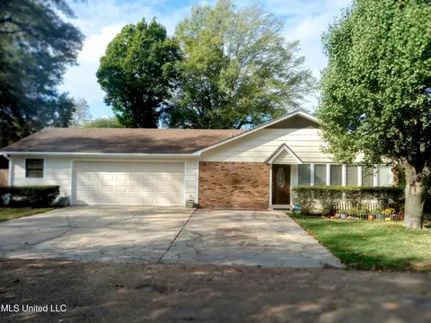 Exterior - 701 W Gresham St, Indianola, MS 38751 photo 2 of 14