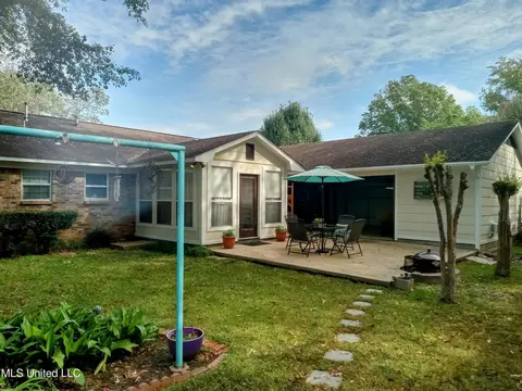 Exterior - 701 W Gresham St, Indianola, MS 38751 photo 11 of 14