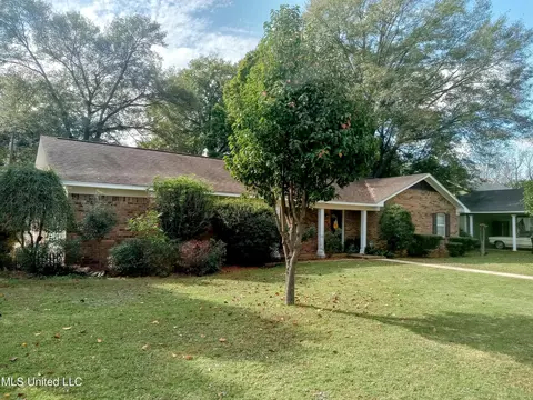 Exterior - 701 W Gresham St, Indianola, MS 38751 photo 4 of 14