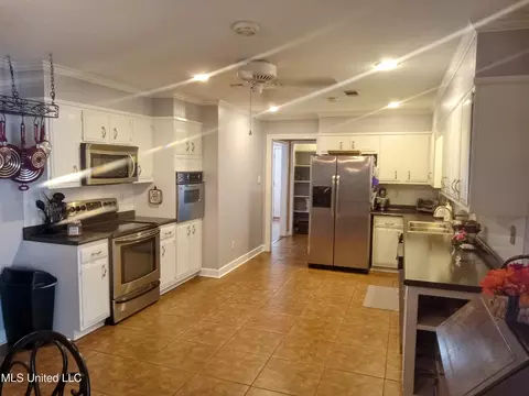Kitchen - 701 W Gresham St, Indianola, MS 38751 photo 2 of 7