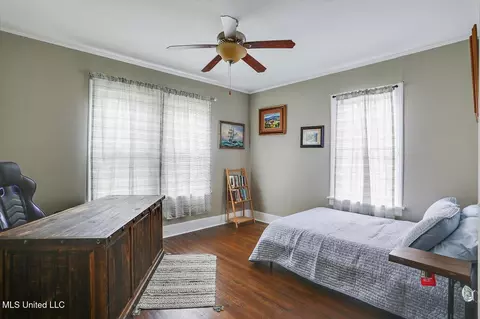 Bedroom - 450 E Ridgeway St, Jackson, MS 39206 photo 4 of 4