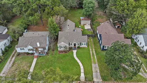 View/Area - 450 E Ridgeway St, Jackson, MS 39206 photo 2 of 13