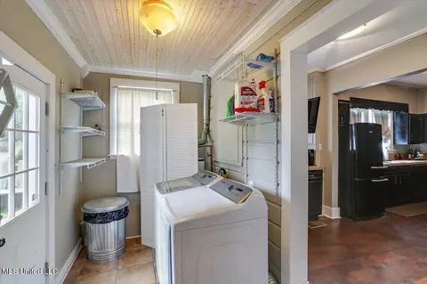 Other - 450 E Ridgeway St, Jackson, MS 39206 photo 5 of 13