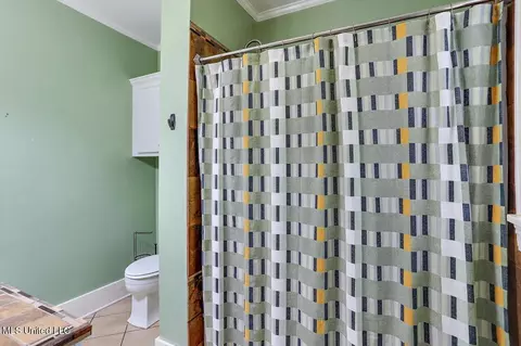 Bath - 450 E Ridgeway St, Jackson, MS 39206 photo 1 of 3