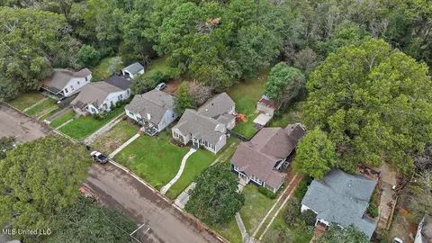 View/Area - 450 E Ridgeway St, Jackson, MS 39206 photo 6 of 13