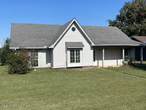 2982 Waverly Dr, Horn Lake, MS 38637