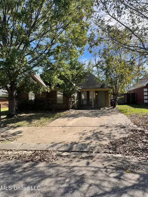 3751 Conrail Cir, Horn Lake, MS 38637